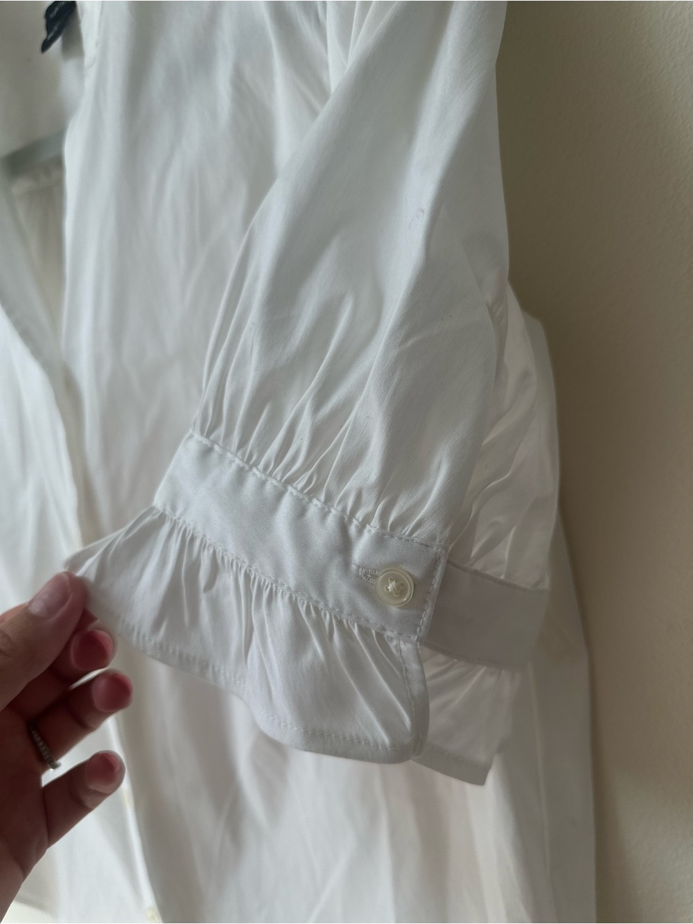 Ann Taylor Women's White Ruffle Collar Button-Down Blouse size XS petite - Picture 2 of 5